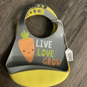 Silicone bibs